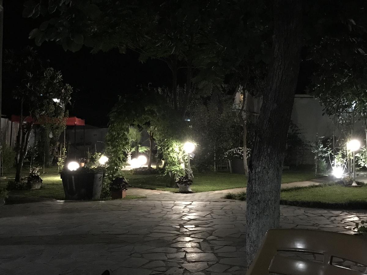 Guest House Smile Kobuleti Exterior foto