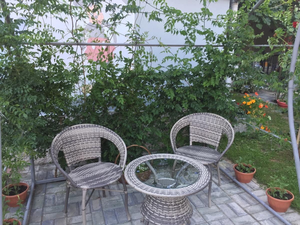 Guest House Smile Kobuleti Exterior foto