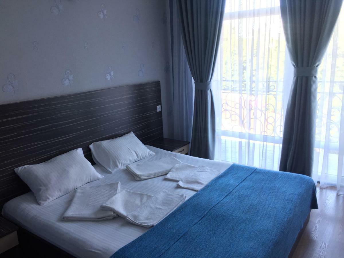 Guest House Smile Kobuleti Exterior foto